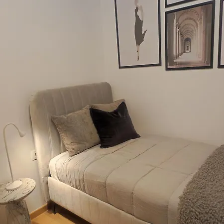 New Luxury In Centar With Private Parking In The Garage