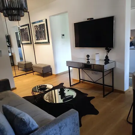 Apartment New Luxury In Centar With Private Parking In The Garage *