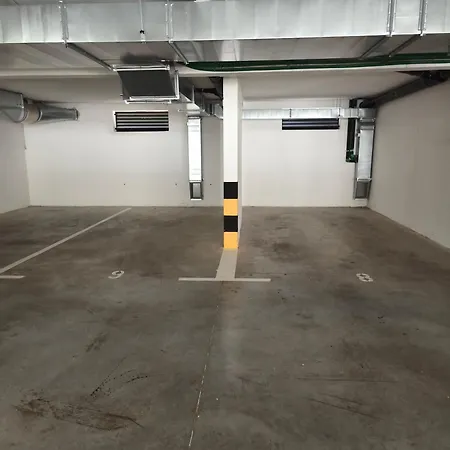 New Luxury In Centar With Private Parking In The Garage *