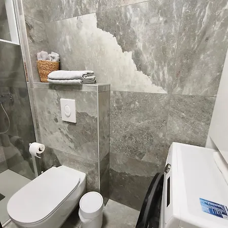 New Luxury In Centar With Private Parking In The Garage Split