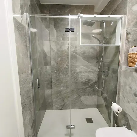 Apartment New Luxury In Centar With Private Parking In The Garage