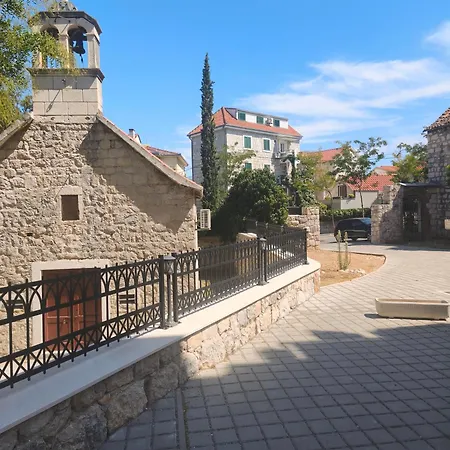 New Luxury In Centar With Private Parking In The Garage