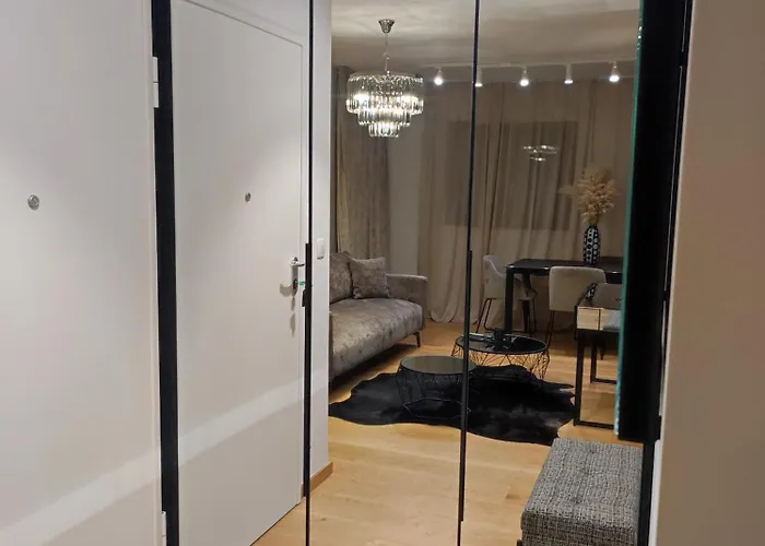 Luxury Marjan Hill With Garage Apartment Split