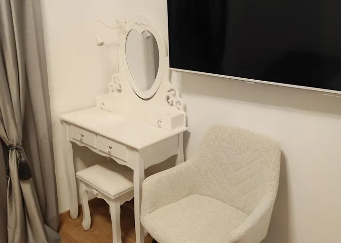 Luxury Marjan Hill With Garage Apartment Split