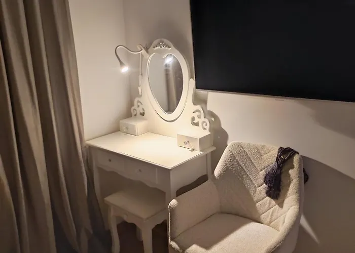 Luxury Marjan Hill With Garage Apartment *